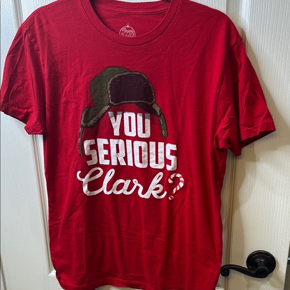 Christmas Vacation Red Graphic T-Shirt - Picture 1 of 1